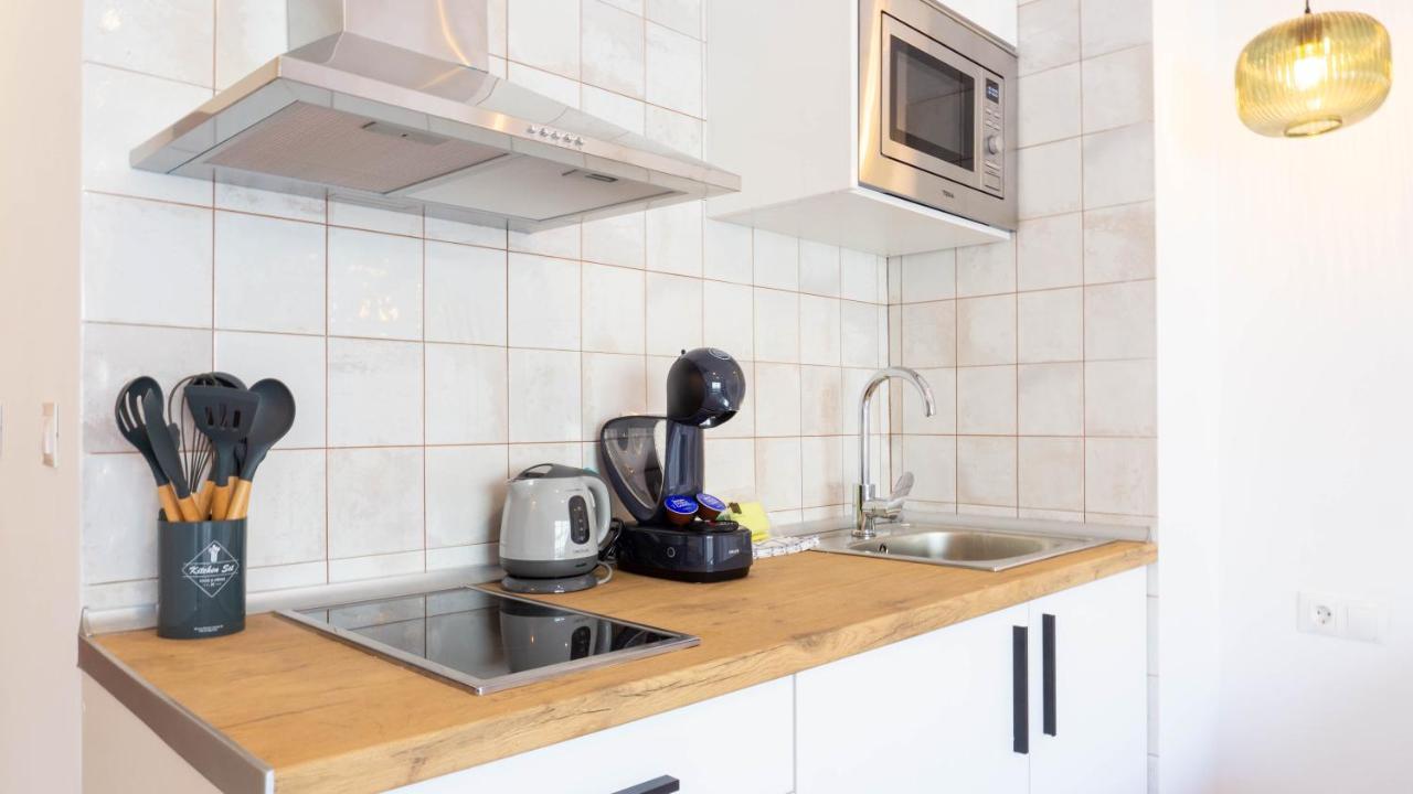 Apartment Carihuela Beach Malaga Торремолинос Экстерьер фото