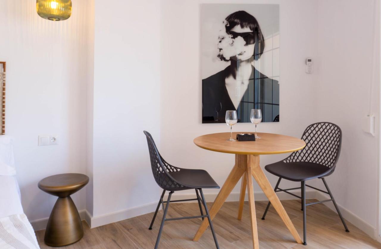 Apartment Carihuela Beach Malaga Торремолинос Экстерьер фото